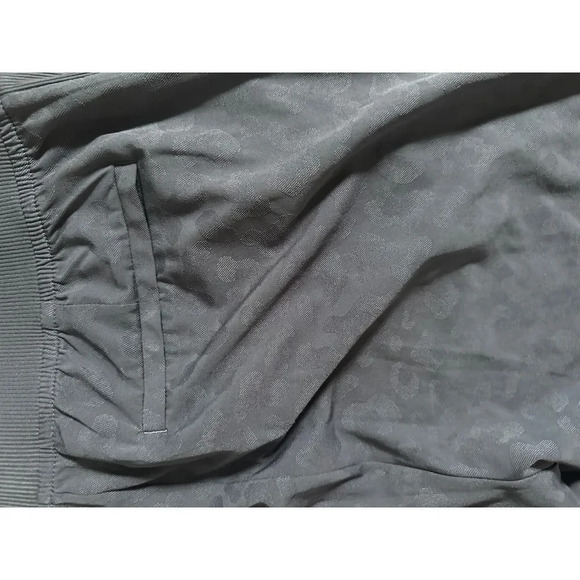 Athleta Brooklyn Textured Ankle Pant Size 6 Blue Leopard EUC Blue Animal Print - Picture 5 of 6